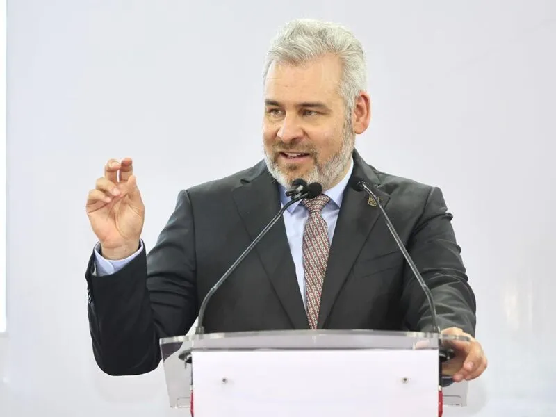 Persecución a migrantes ocasiona pérdida de empleo en EUA: Bedolla