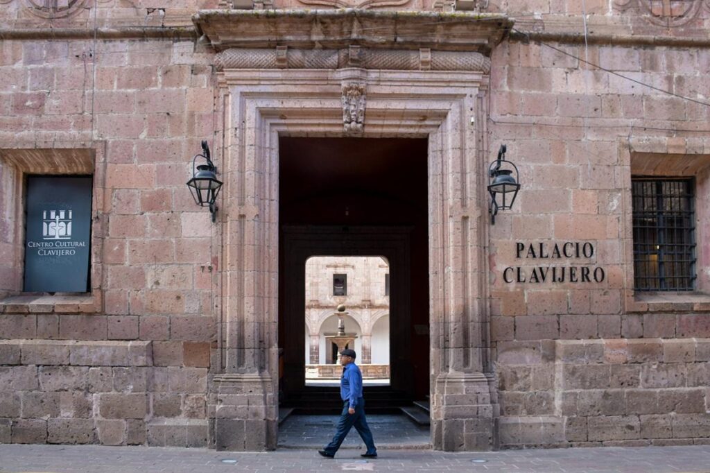 Recintos culturales como el Palacio Clavijero, están protegidos