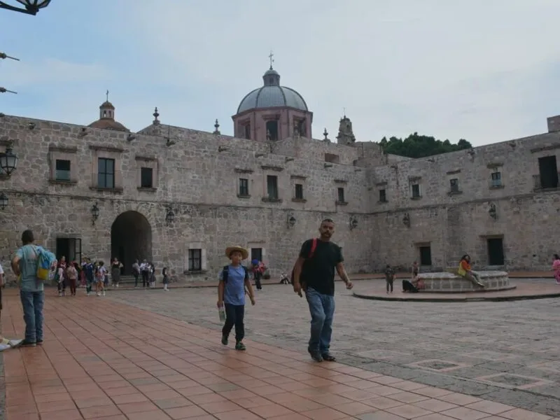 Recintos culturales como el Palacio Clavijero, están protegidos con reglas de operación para su uso