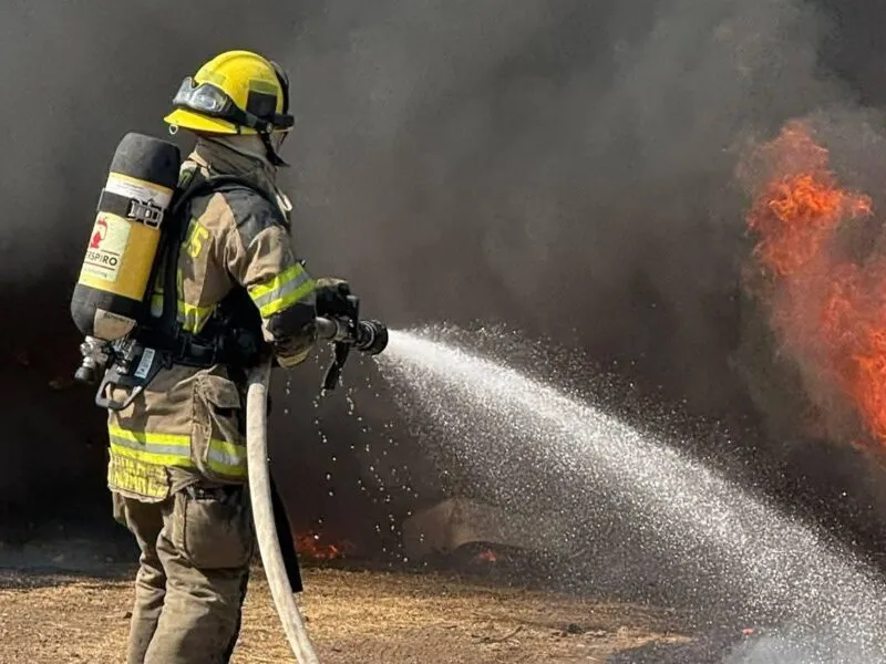 Renovarán 52 uniformes de bomberos de Morelia tras 9 años; inversión prevista es de 1 mdp