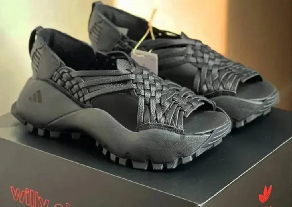 Sandalias Adidas acusadas de plagio de huaraches