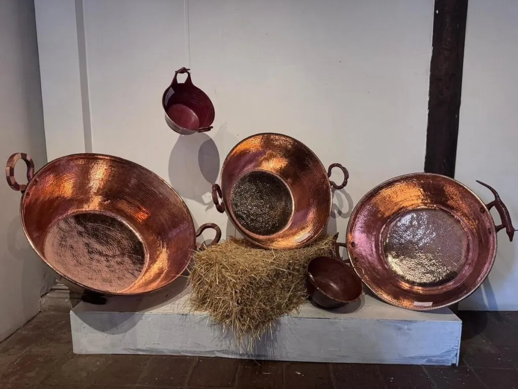 Santa Clara del Cobre celebra 80 años de tradición con su concurso artesanal