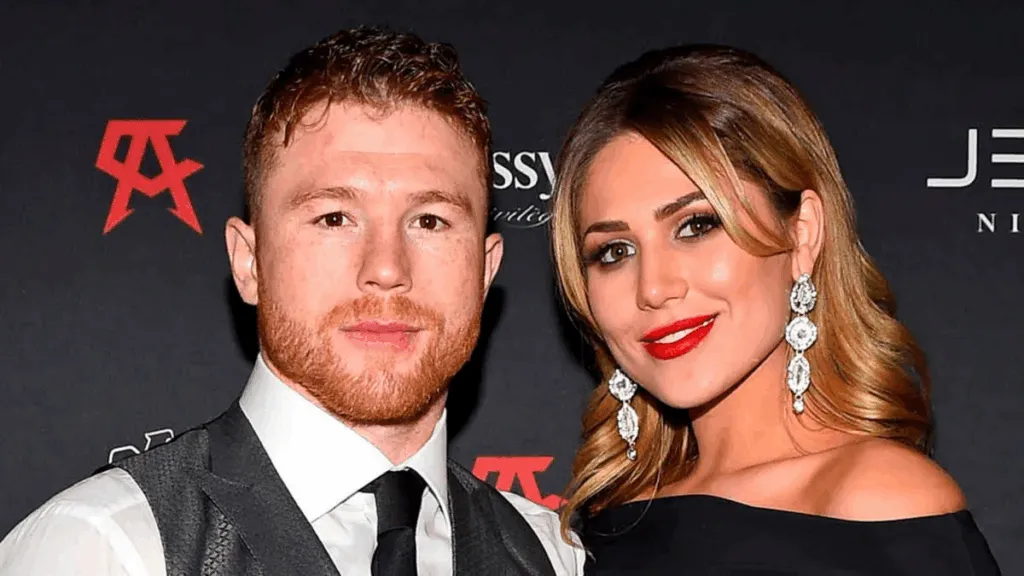Saúl "Canelo" Álvarez celebra el nacimiento de su hija Eva Victoria