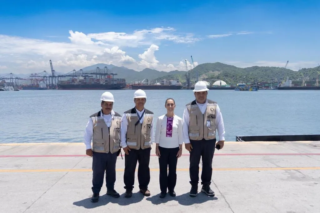 Sheinbaum promete impulsar el crecimiento del puerto de Manzanillo