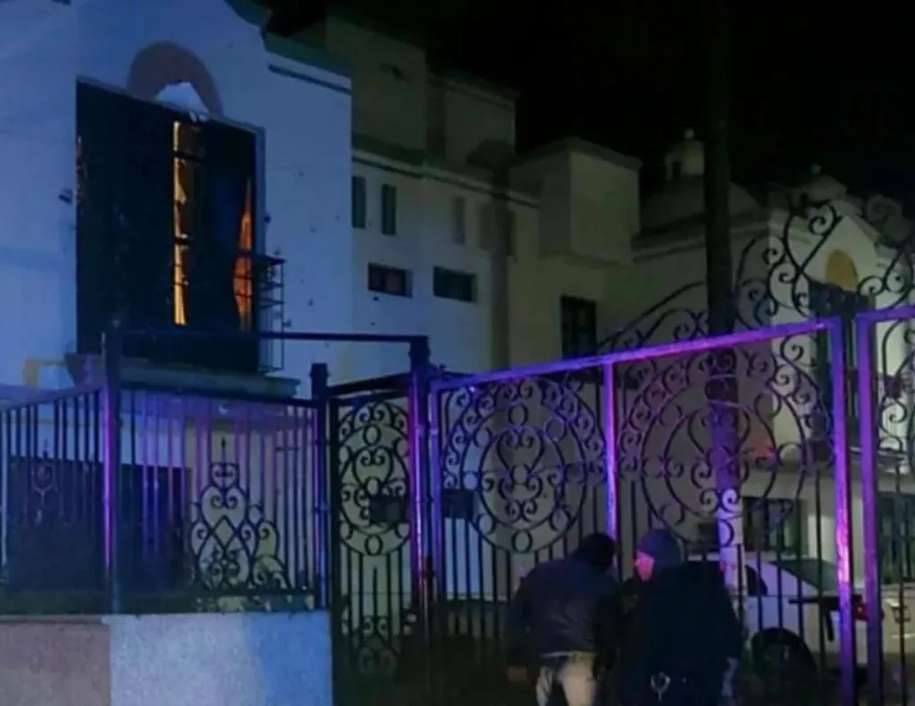 Sujetos desconocidos atacan dos inmuebles en Jacona; no se reportan víctimas