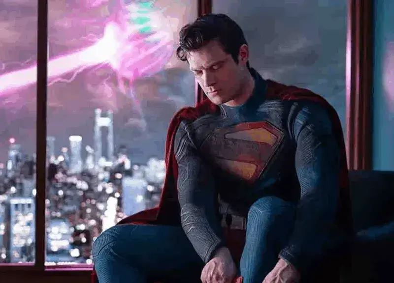 “Superman” alcanza USD 300 millones en taquilla y se convierte en la película más exitosa de DC en tres años