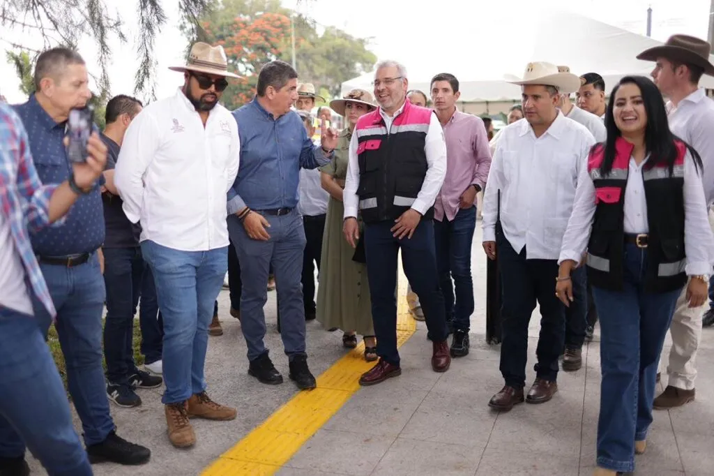 Supervisa Bedolla segunda fase de obras en Paseo de la Revolución, en Uruapan