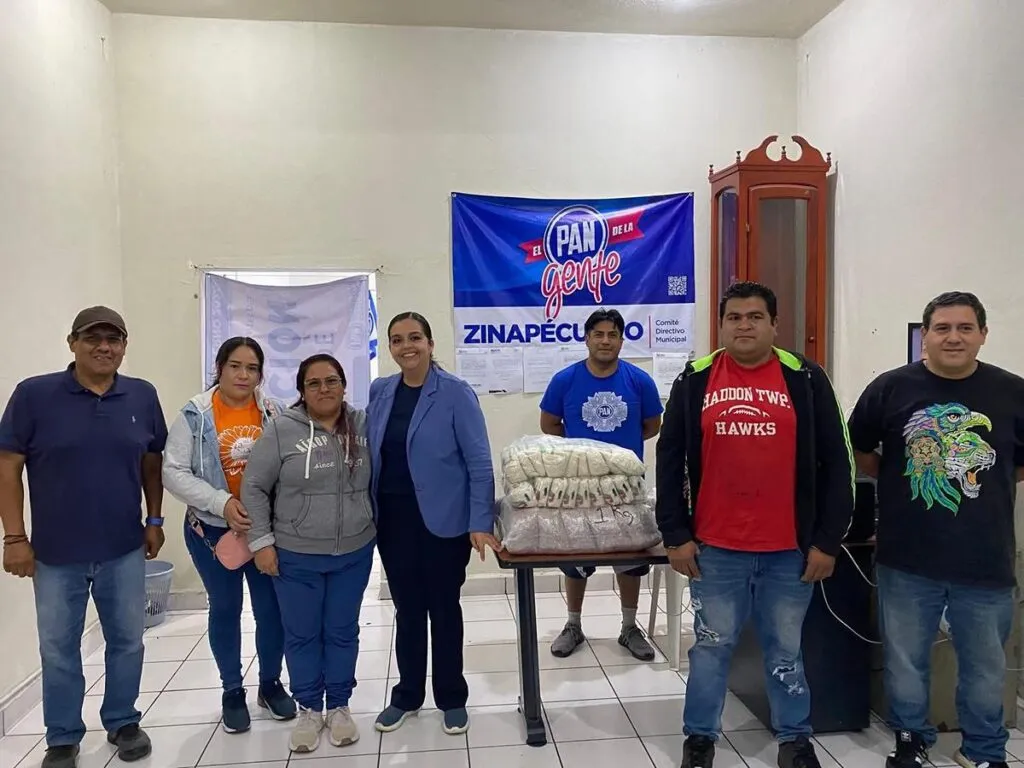 Tere Herrera entrega apoyos alimentarios en Hidalgo