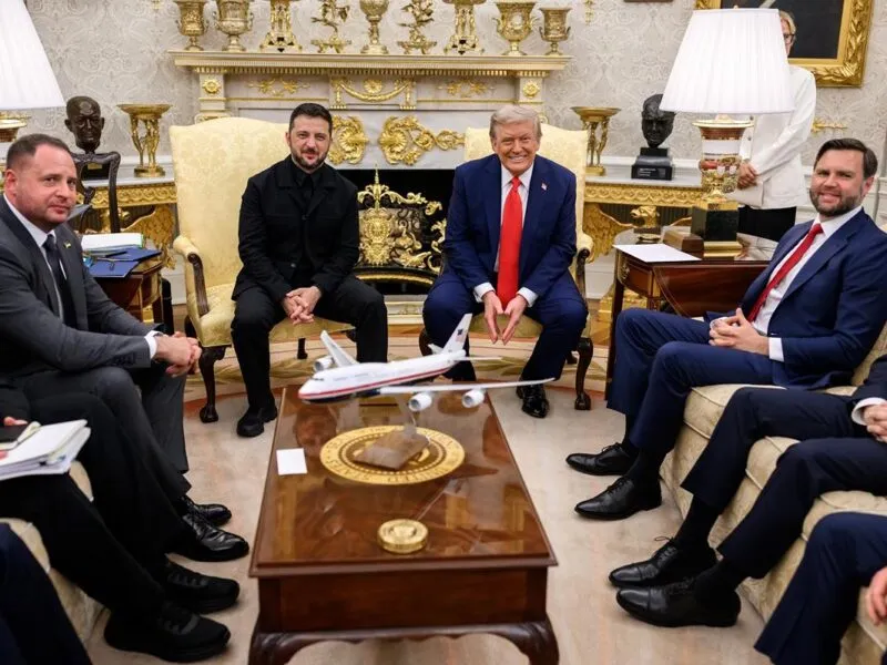 Trump no descarta reunión trilateral entre Rusia, Ucrania y Estados Unidos para alcanzar la paz