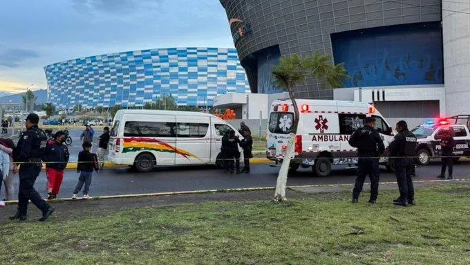 Un muerto en balacera en estacionamiento del Estadio Cuauhtémoc previo al Puebla vs San Luis
