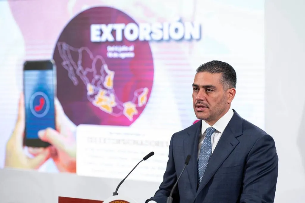 Van 132 detenidos tras la implementación de la Estrategia Nacional contra la Extorsión, según Harfuch