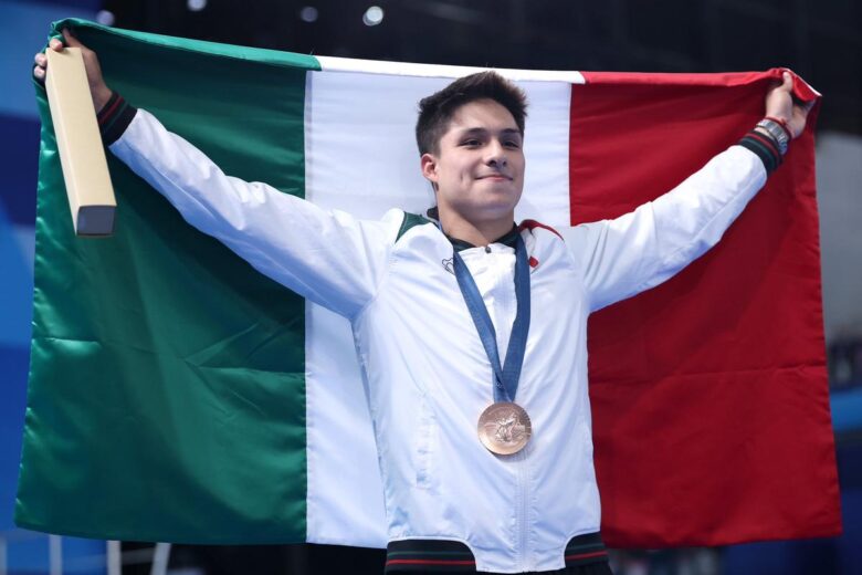 World Aquatics nombra a Osmar Olvera como el mejor competidor del Mundial de Singapur 2025