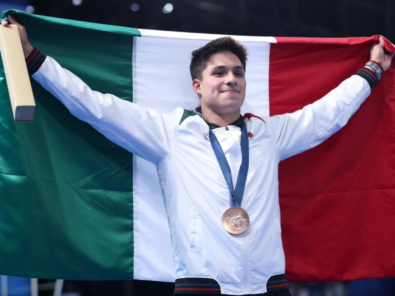 World Aquatics nombra a Osmar Olvera como el mejor competidor del Mundial de Singapur 2025