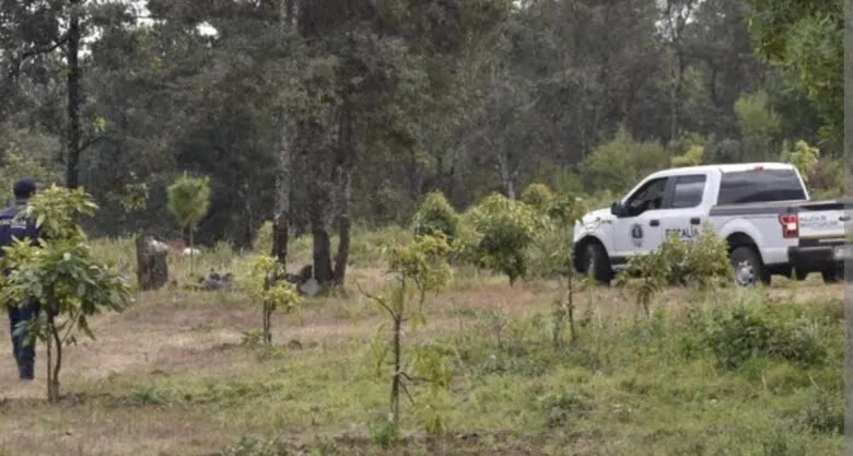 Ziracuaretiro: En fosas clandestinas hallan los cadáveres de dos hombres
