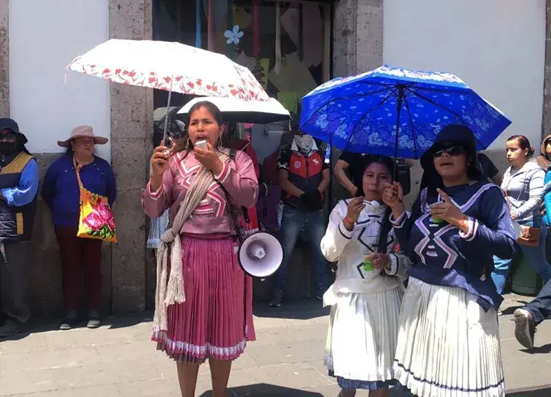 En Michoacán, 13 mil 703 mujeres indígenas son jefas de familia, enfrentando desigualdad laboral y falta de acceso a servicios de salud