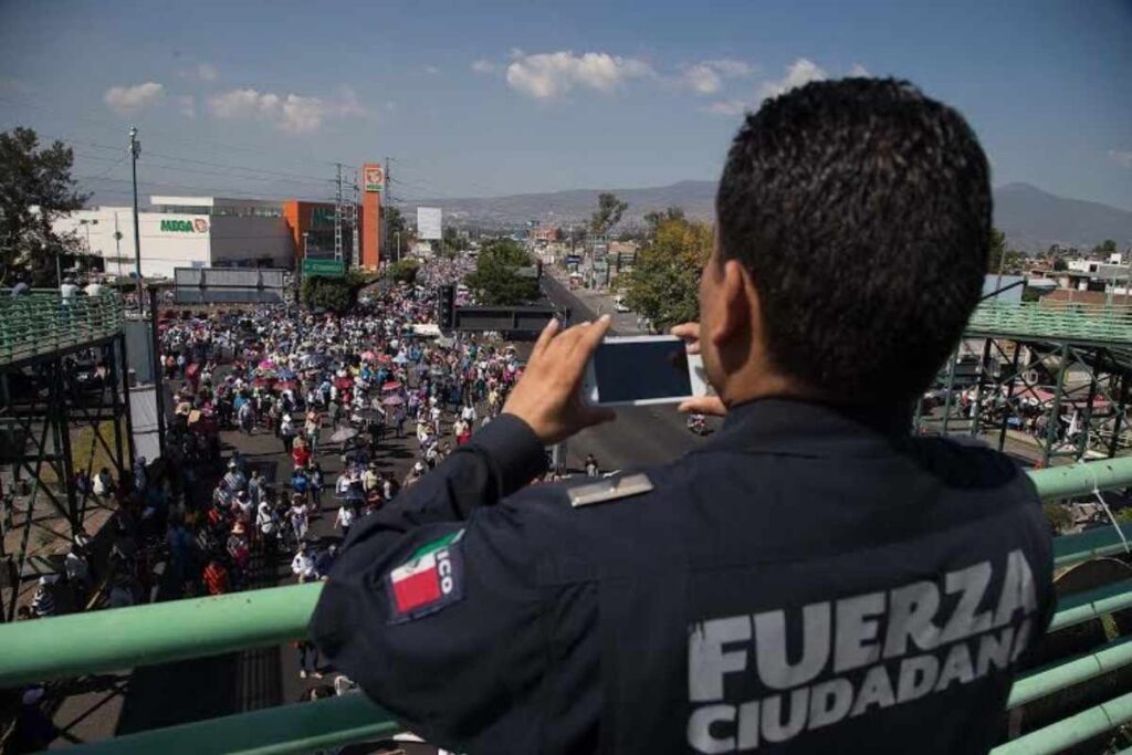 En Morelia, empresarios y ciudadanos cuestionan a Alfonso Martínez por nacionalizar licitaciones, excluyendo a negocios locales, y por polémicas en fotomultas y alumbrado público 1