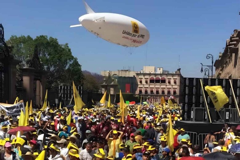 El Partido de la Revolución democrática de Michoacán (PRD) gastó 180 mil pesos en un templete en promoción del Gobernador del Estado, Silvano Aureoles Conejo