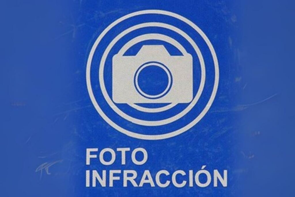 Las cuatro empresas que compraron las bases para la licitación de las fotomultas en Morelia son, Autotraficc, Inteltráfico, Banku Procesadora Mercantil; y Proyectos de Ingeniería, Seguridad y Abastecimiento: Yankel Benitez 1