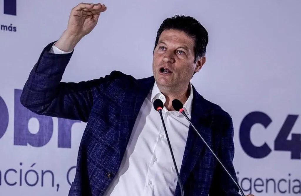 Advierte Alfonso Martínez a ambulantes en Morelia: “Se ajustan o los ajustamos”