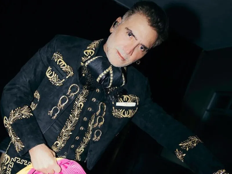 Alejandro Fernández confirma su regreso a los escenarios tras superar cuadro de salmonelosis