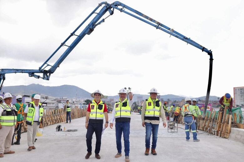 alistan apertura de circulación en puente sur del distribuidor vial Eréndira: Bedolla