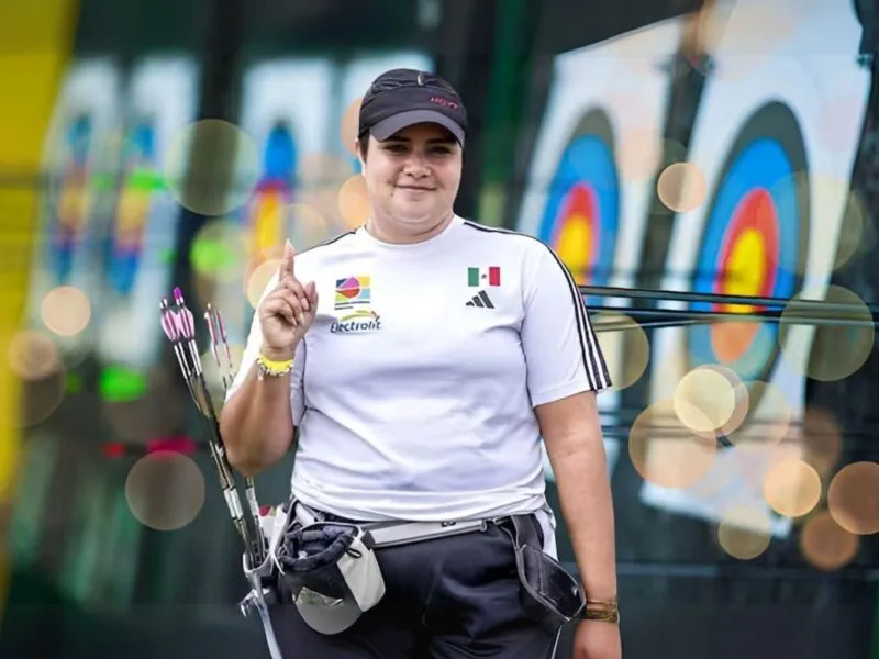 Andrea Becerra, originaria de Jalisco, hizo historia al convertirse en la primera mexicana en coronarse campeona mundial en la modalidad de arco compuesto, tras obtener la medalla de oro en el Mundial de Gwanju 2025.