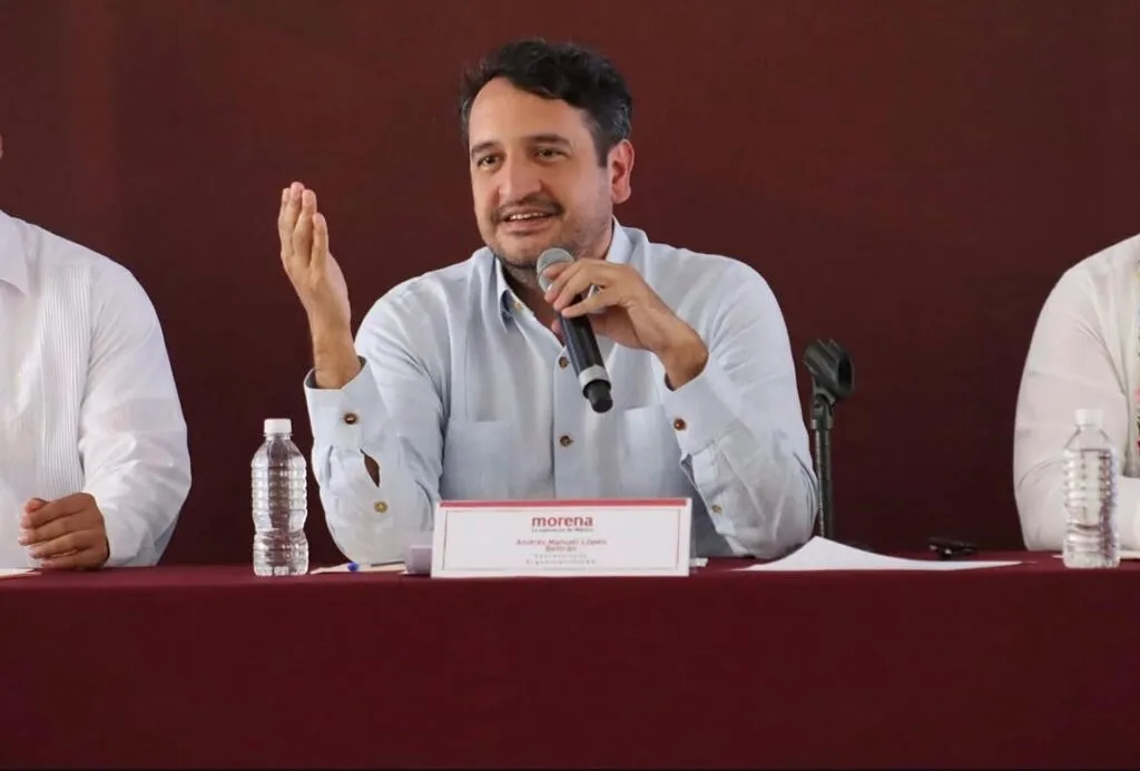 ‘Andy’ López Beltrán niega demanda de amparo y denuncia campaña de desprestigio