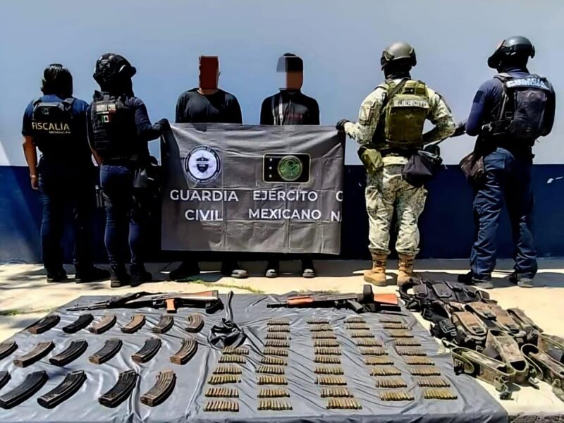 Armas aseguradas en operativo en Parácuaro