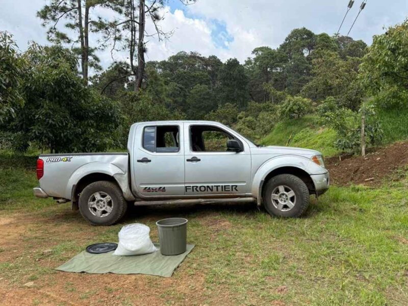 Aseguran 15 kilos de metanfetamina en vehículo ligado a ataque en Uruapan