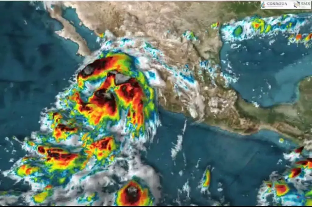 Autoridades piden extremar precauciones ante tormenta tropical "Lorena" en el norte del país-1