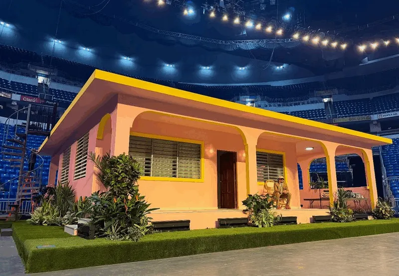 Bad Bunny enfrenta demanda millonaria por el uso comercial de “La Casita”