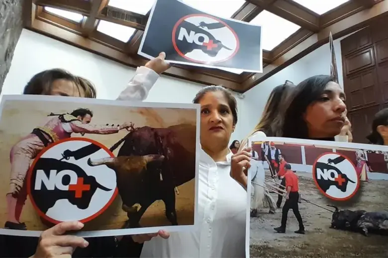 Bedolla advierte cese laboral a jueces que permitan corridas de toros en Michoacán