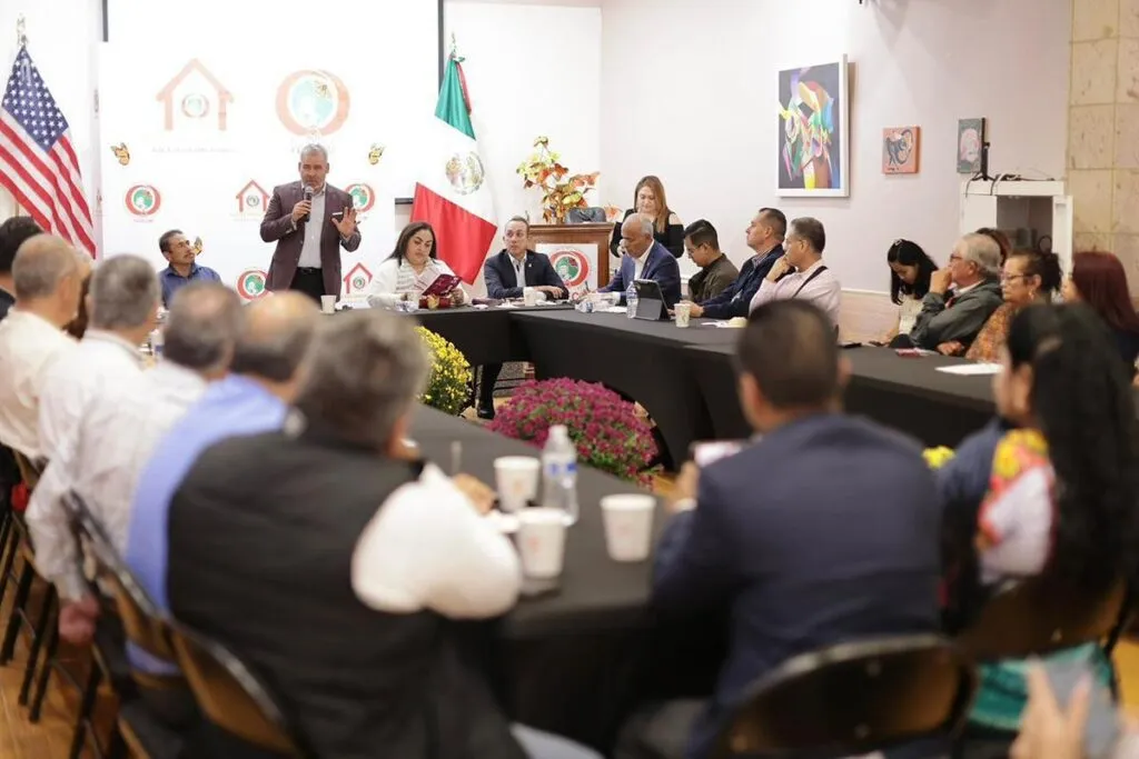 Bedolla con apoyo a migrantes acuerda acciones de coordinación-4