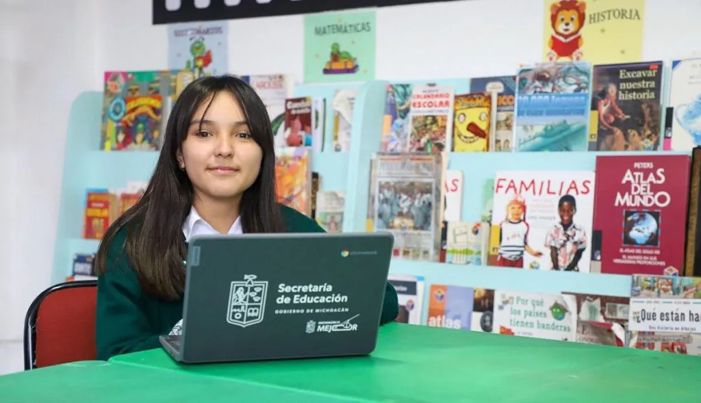 Bedolla consolida a Michoacán como líder nacional en excelencia educativa-4