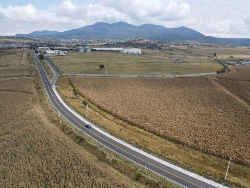 Bedolla impulsa la modernización vial con más de mil 700 km de carreteras rehabilitadas