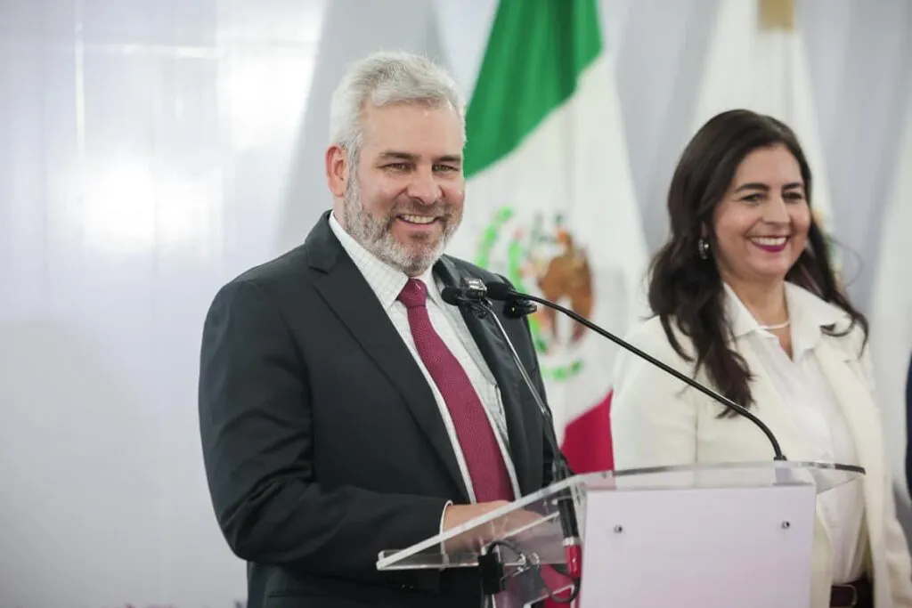 Bedolla pide evitar actos violentos en concierto de Christian Nodal