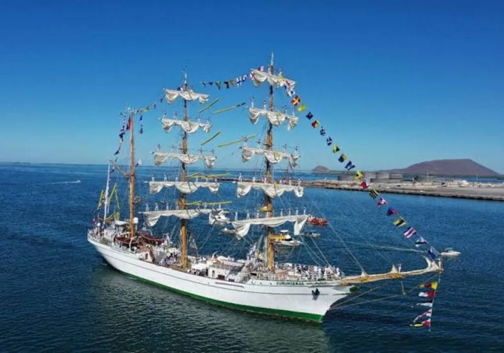 Buque 'Cuauhtémoc' vuelve al país; dejará Nueva York el 4 de octubre