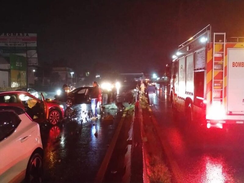 Carambola en la Morelia-Pátzcuaro deja tres personas heridas