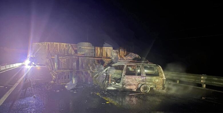 Carambola entre tres vehículos en Zacapu, deja a un hombre sin vida