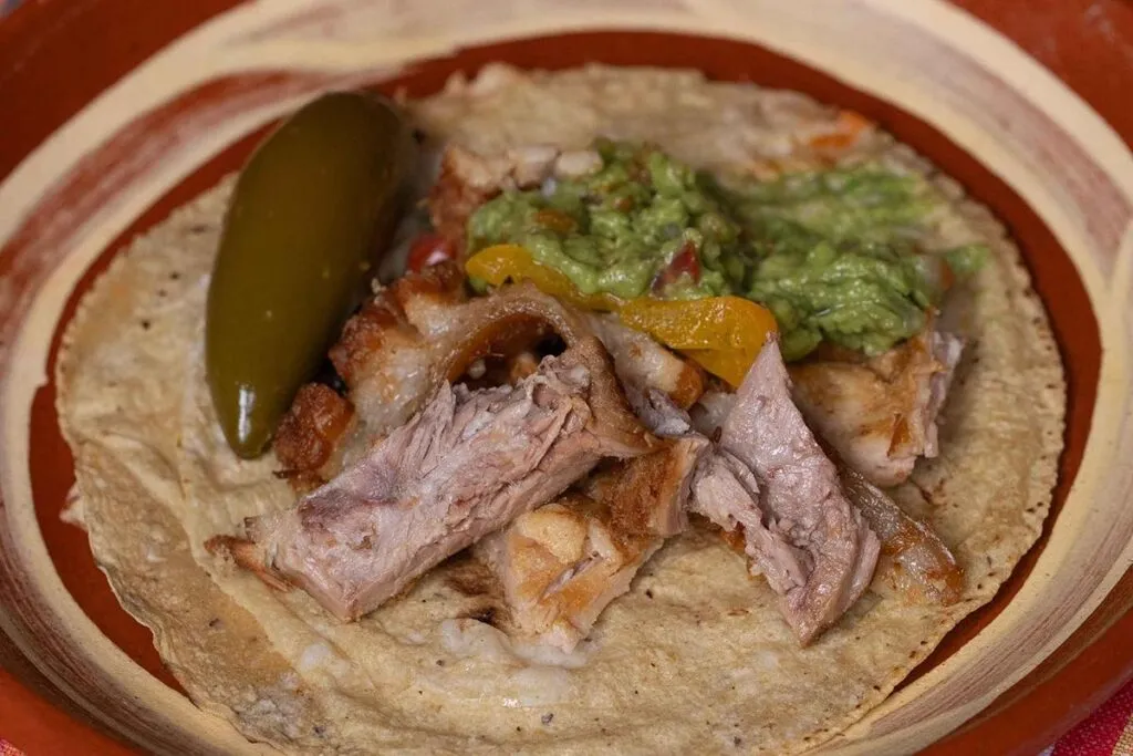 Las carnitas de Michoacán obtuvieron certificación que protege su receta tradicional, fortalece a productores y abre camino a la promoción internacional y al turismo gastronómico 1