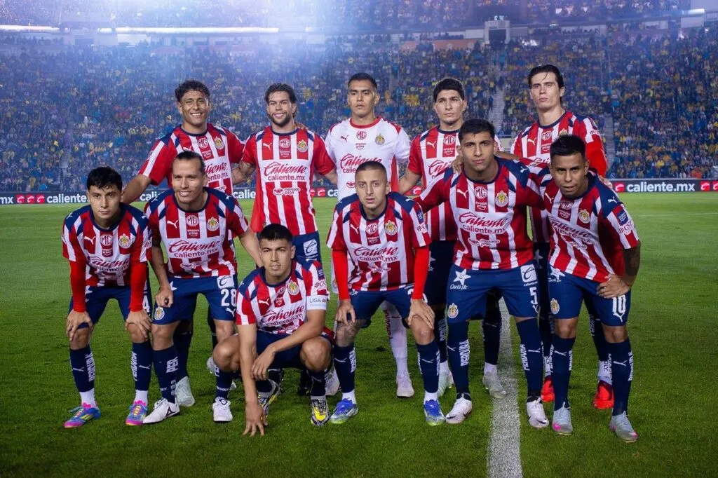 Chivas resucita al ganar el ‘Clásico Nacional’ tras vencer 2-1 al América