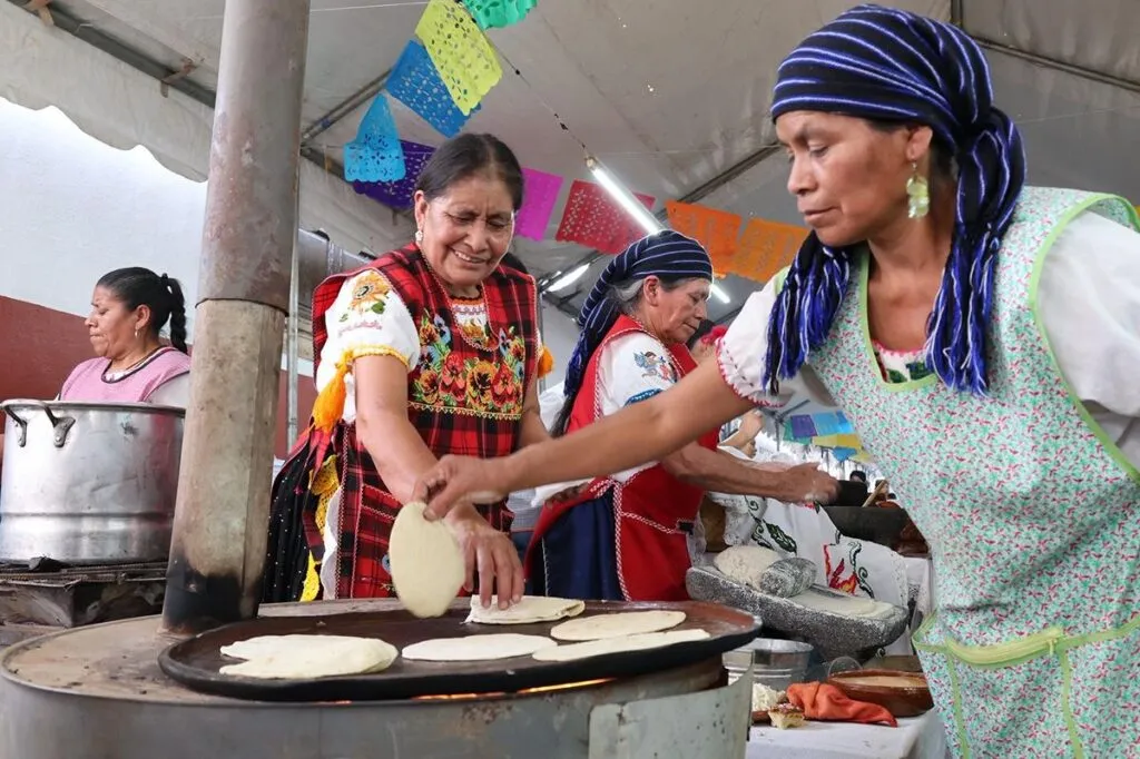 cocineras de Michoacán atractivo gastronómico y turístico