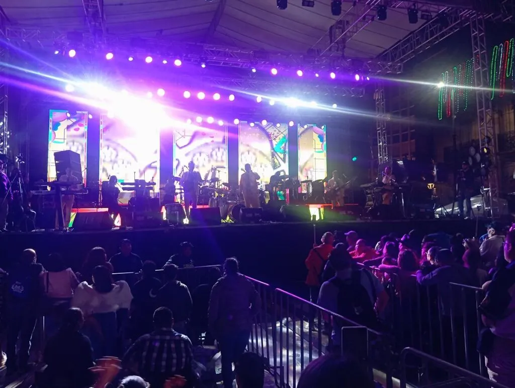 El concierto de Los Freddy’s en el Centro Histórico de Morelia reunió a familias y amigos en una velada nostálgica y festiva en homenaje a José María Morelos