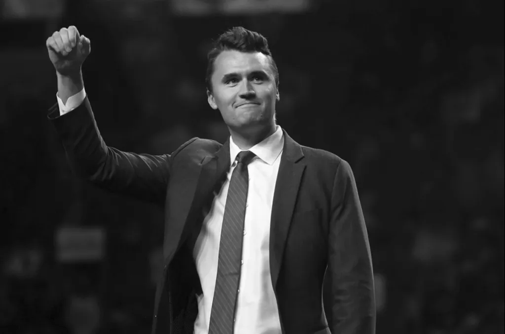 Confirma Trump muerte de Charlie Kirk tras atentado en universidad de Utah
