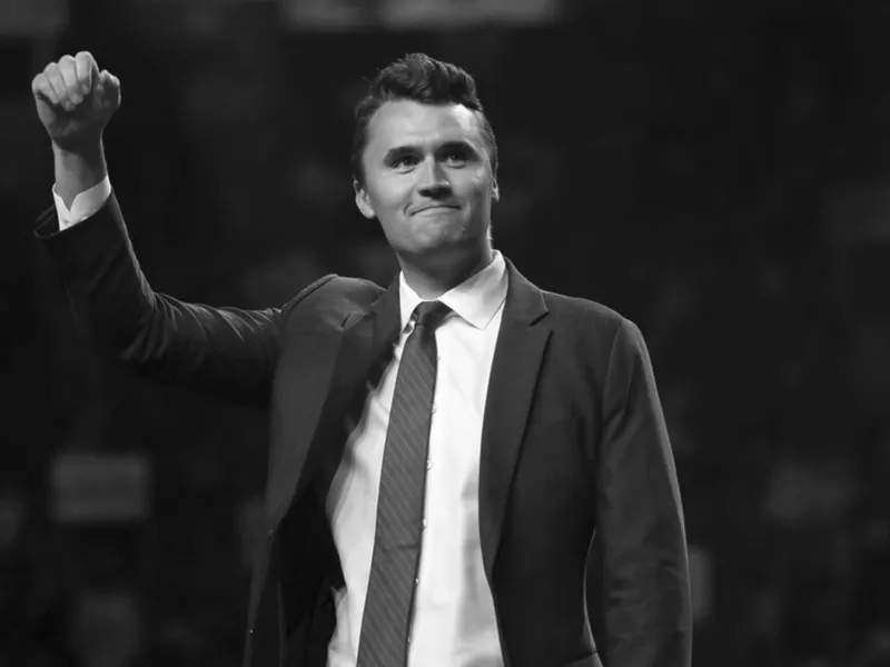 Confirma Trump muerte de Charlie Kirk tras atentado en universidad de Utah