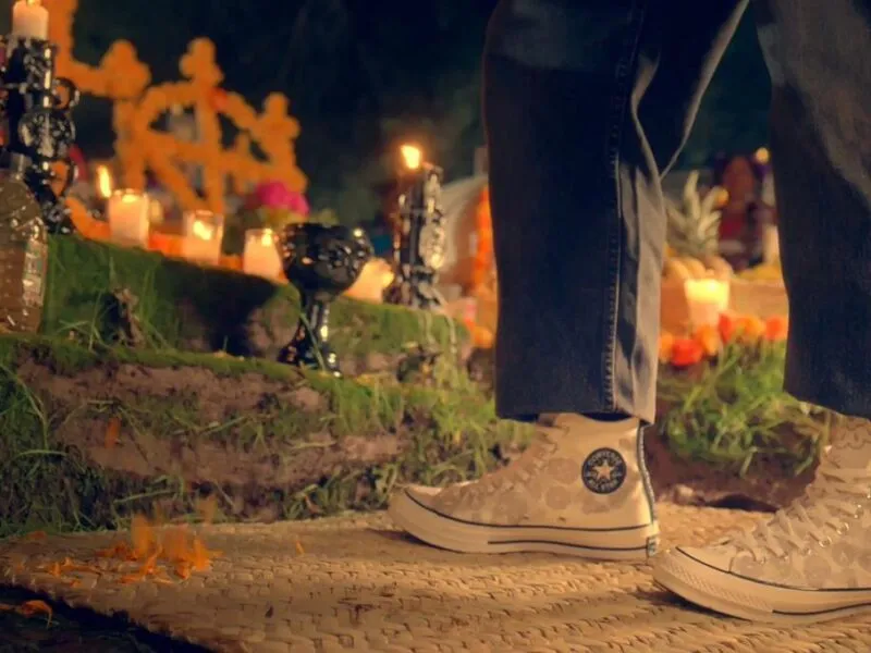 Converse destaca a artesanos y cocineras michoacanas en nueva campaña de tenis