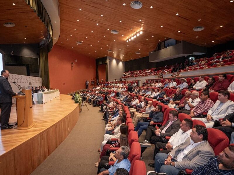 David Martínez Gowman rinde Informe de Actividades Legislativas