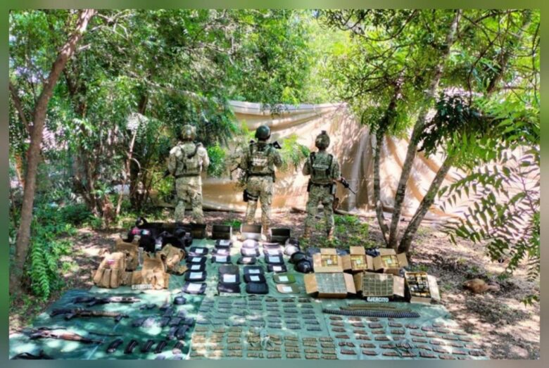 Decomiso de armas en Tepuche, Sinaloa