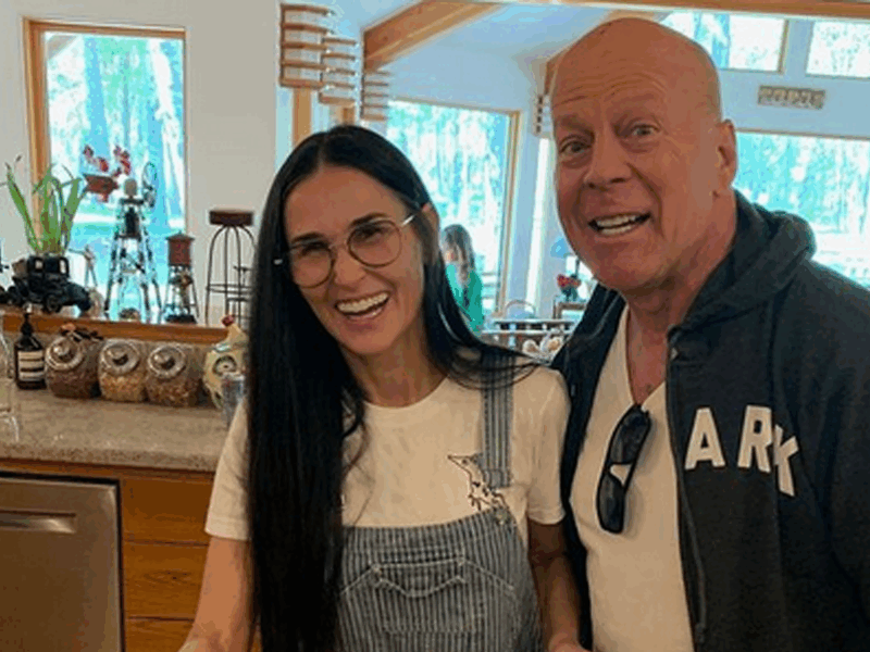 Demi Moore defiende a esposa de Bruce Willis de críticas por llevarlo a una residencia especializada