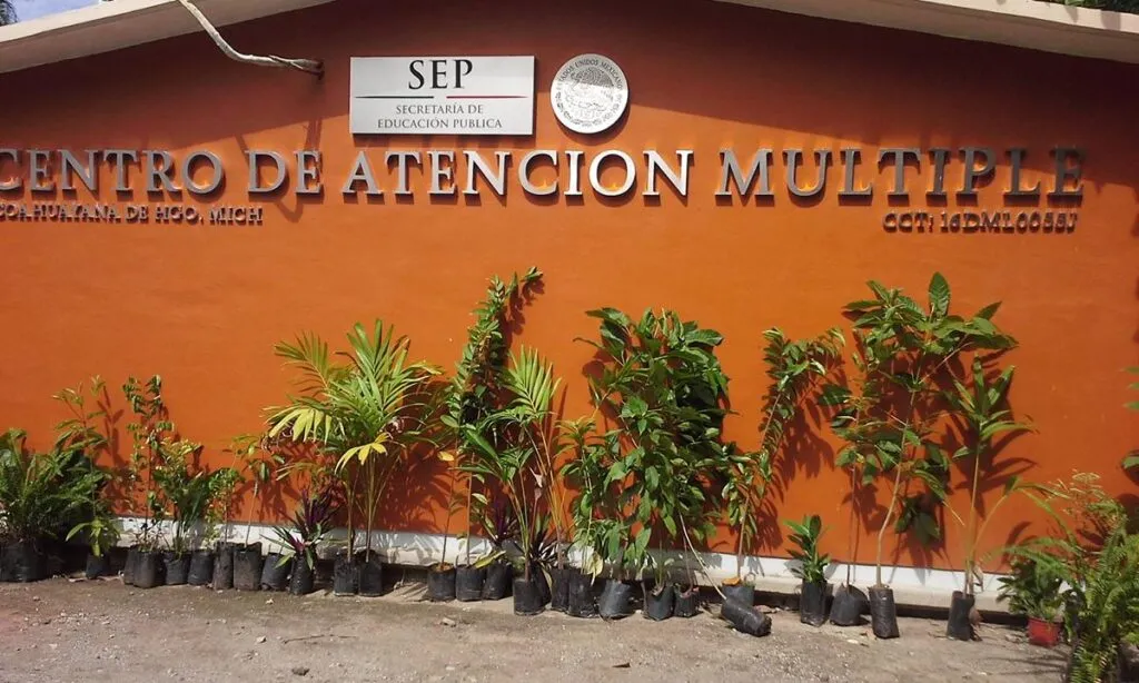 Derivado de ataques y hechos violentos, suspensión clases en Coahuayana-1